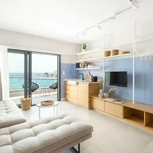  Apartment Eladia